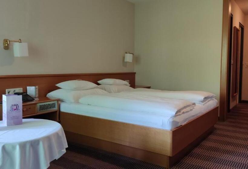 Отель Gasthof Krönele