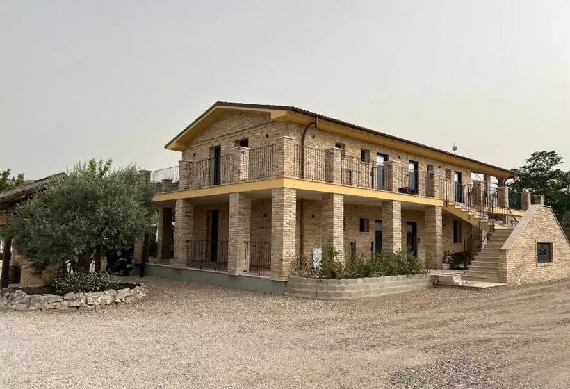 Hotelli Ll Crinale Village