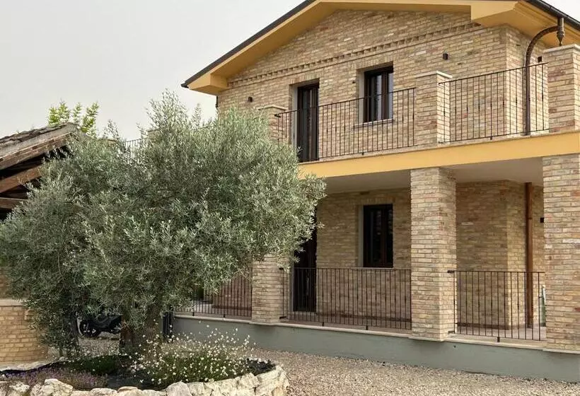 Hotelli Ll Crinale Village