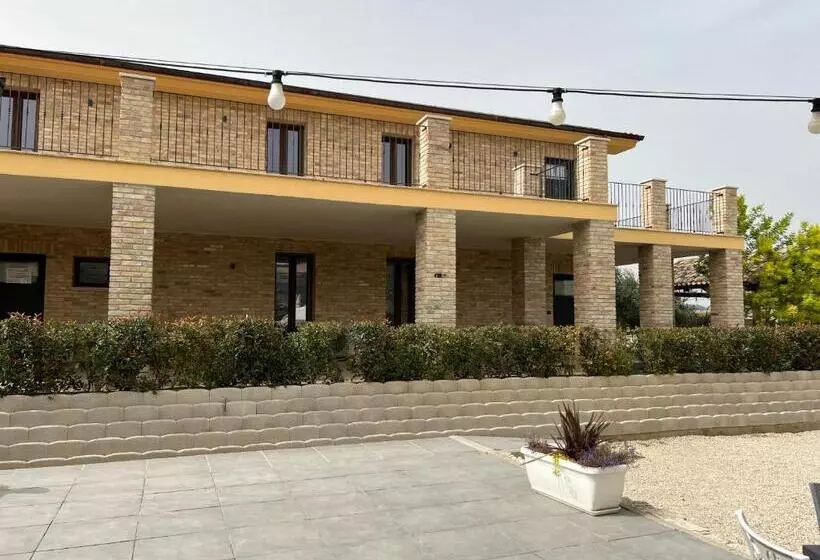 Hotelli Ll Crinale Village