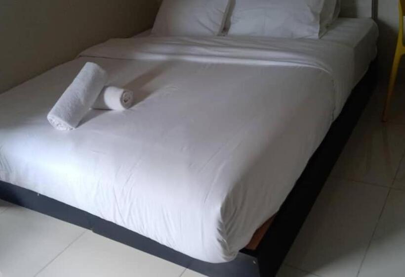 هتل Moon Light Inn