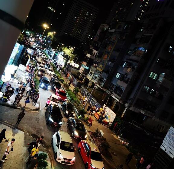 هتل Moon Light Inn