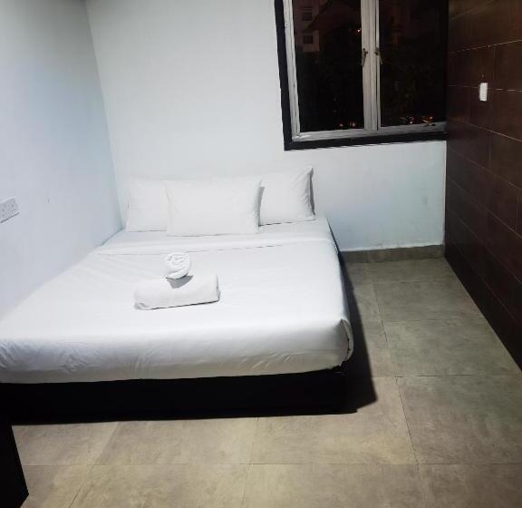 هتل Moon Light Inn