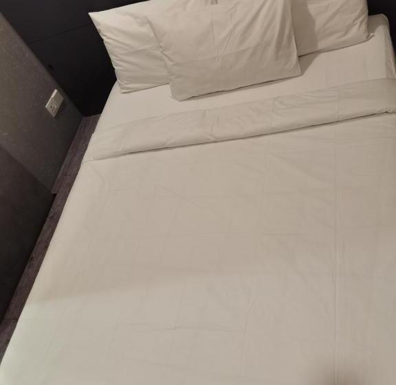 هتل Moon Light Inn