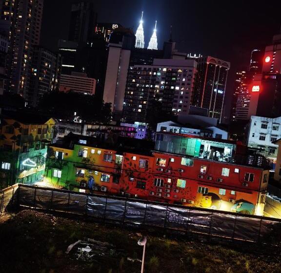 هتل Moon Light Inn