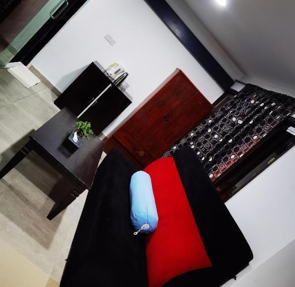 هتل Moon Light Inn