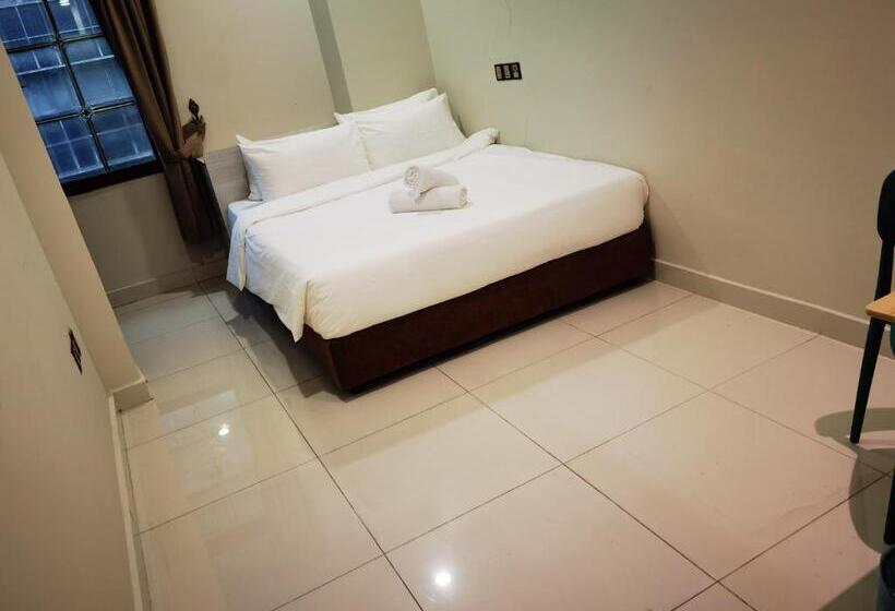 هتل Moon Light Inn