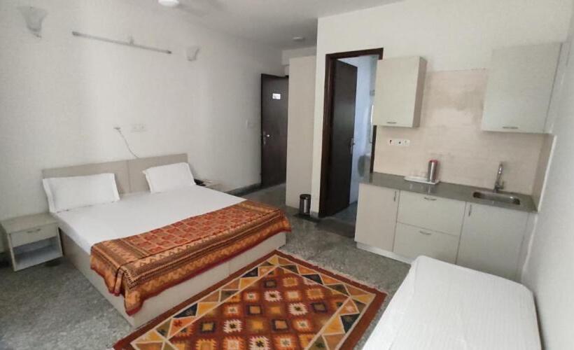 酒店 Prabhupada Ashram   Iskcon