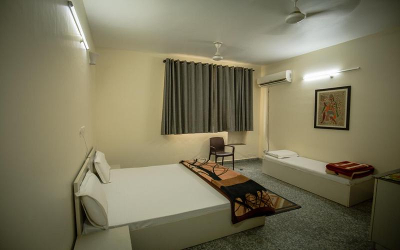 酒店 Prabhupada Ashram   Iskcon