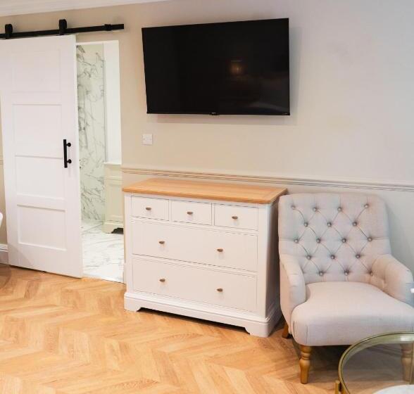 בית מלון כפרי The Spinney