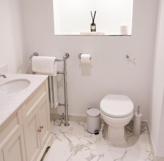 בית מלון כפרי The Spinney