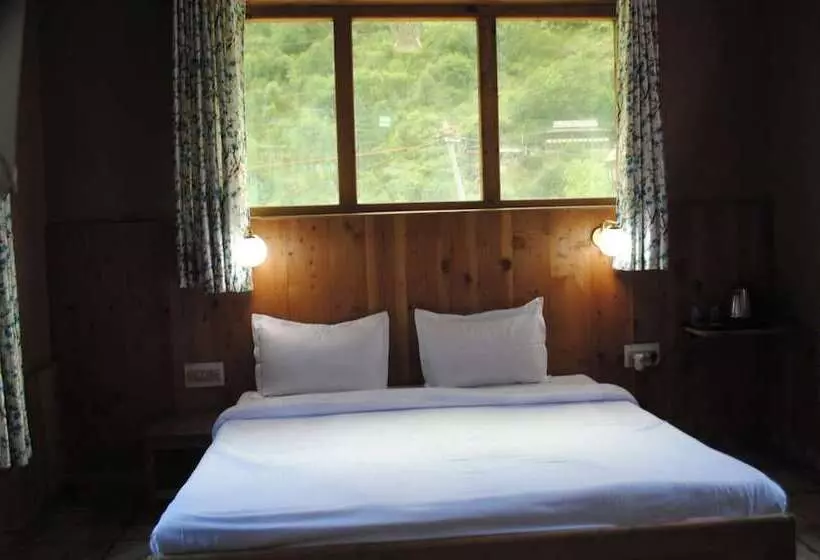 Hotelli Virman Hillside Resort