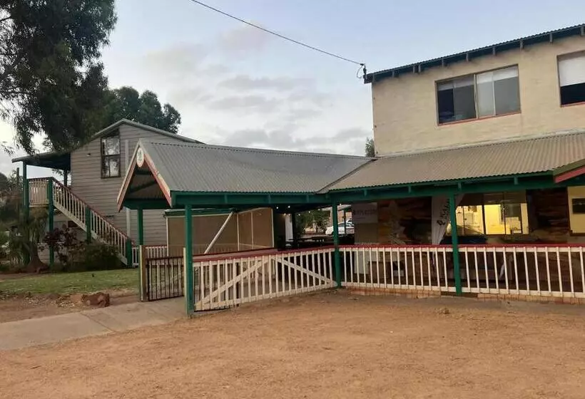 Kalbarri Backpackers Hostel