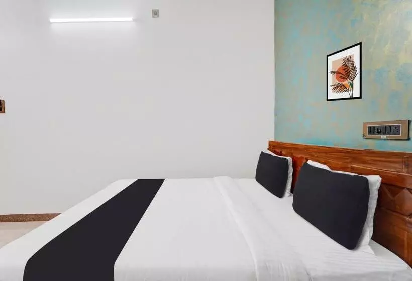 Oyo Hotel Kailasa