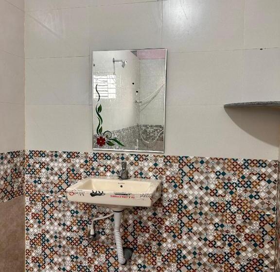 پانسیون Aryadurga Residency