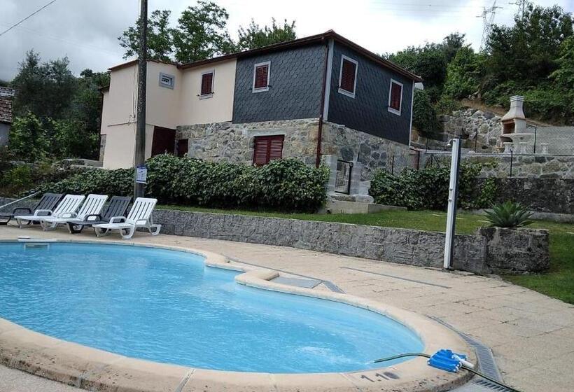 بنسيون Casa Do Moinho