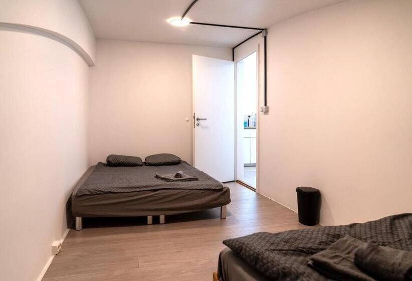 پانسیون Comfort & Family Rooms, Hafnarfjörður