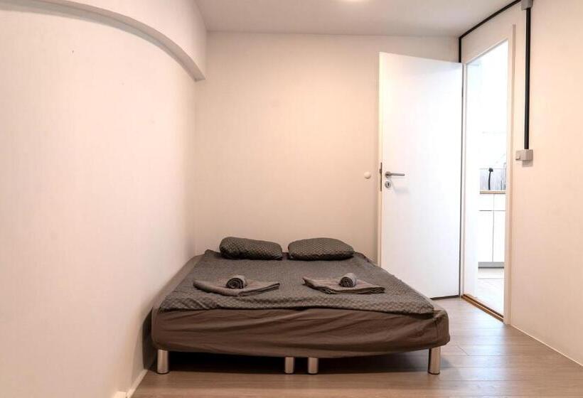 پانسیون Comfort & Family Rooms, Hafnarfjörður