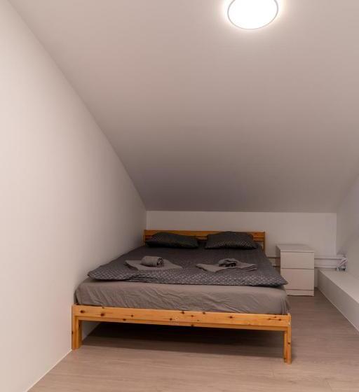 پانسیون Comfort & Family Rooms, Hafnarfjörður