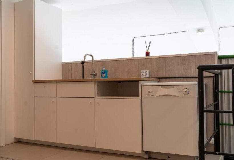 پانسیون Comfort & Family Rooms, Hafnarfjörður