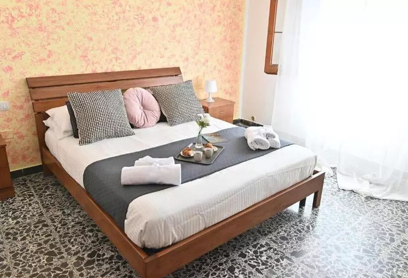 Majatalo Izzhome Central Room