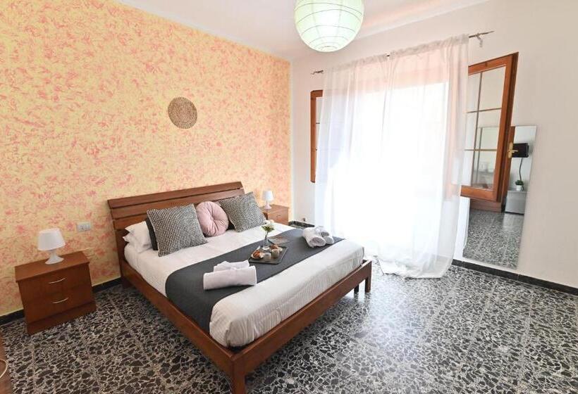 Пансион Izzhome Central Room