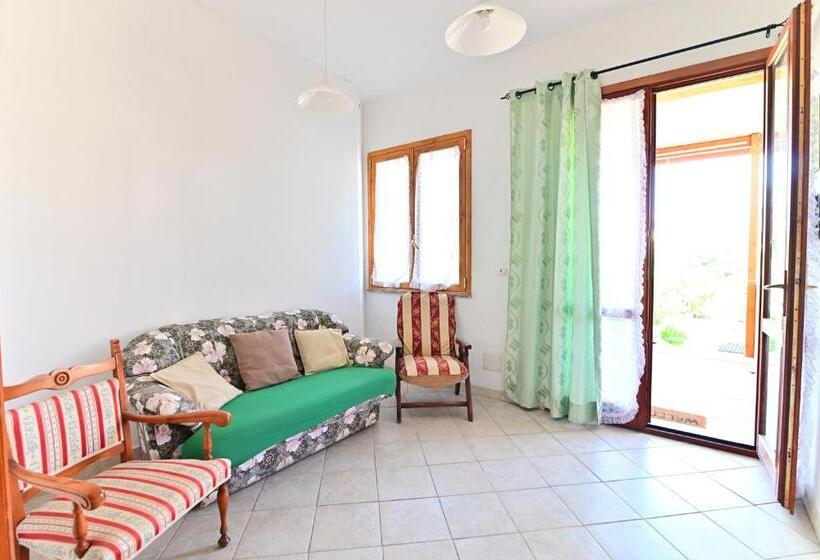 Пансион Izzhome Central Room