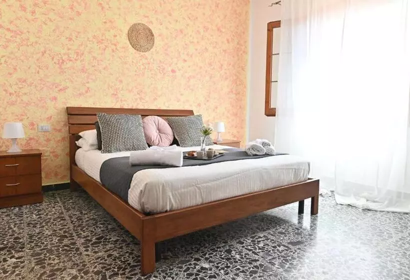 Majatalo Izzhome Central Room