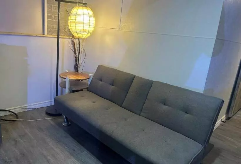 پانسیون Oasis Guesthouse