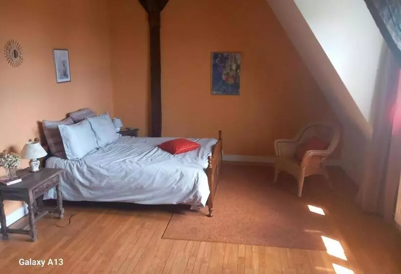 ペンション Maison De La Source