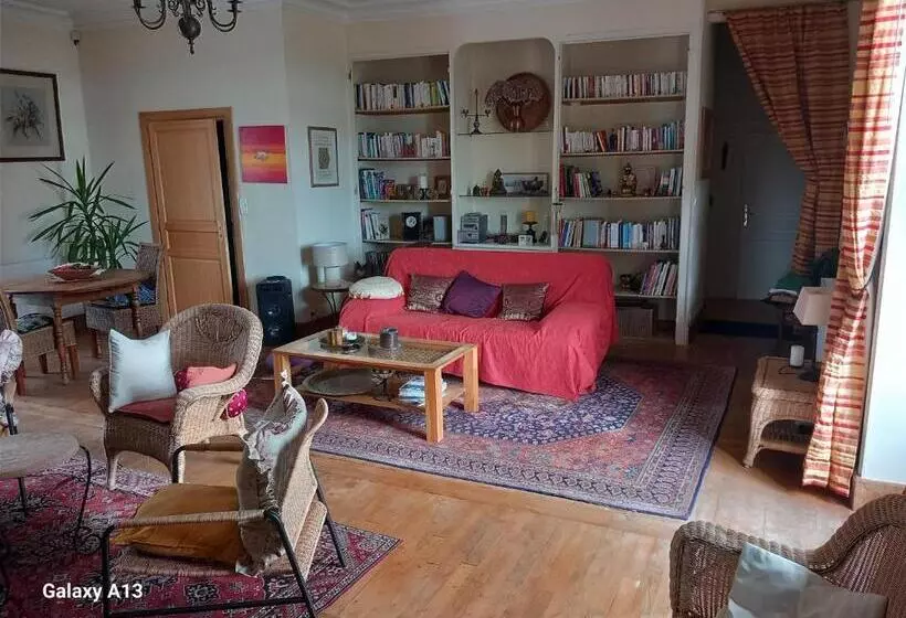 ペンション Maison De La Source