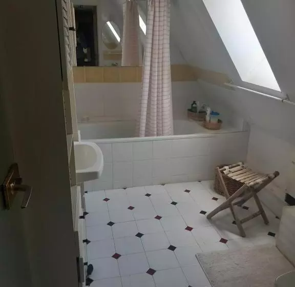 ペンション Maison De La Source