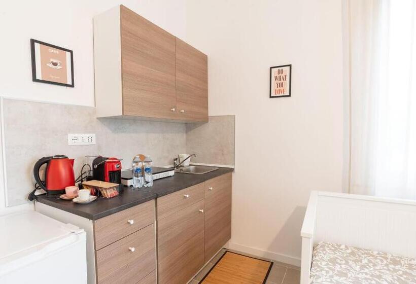 پانسیون Mentana Guest House