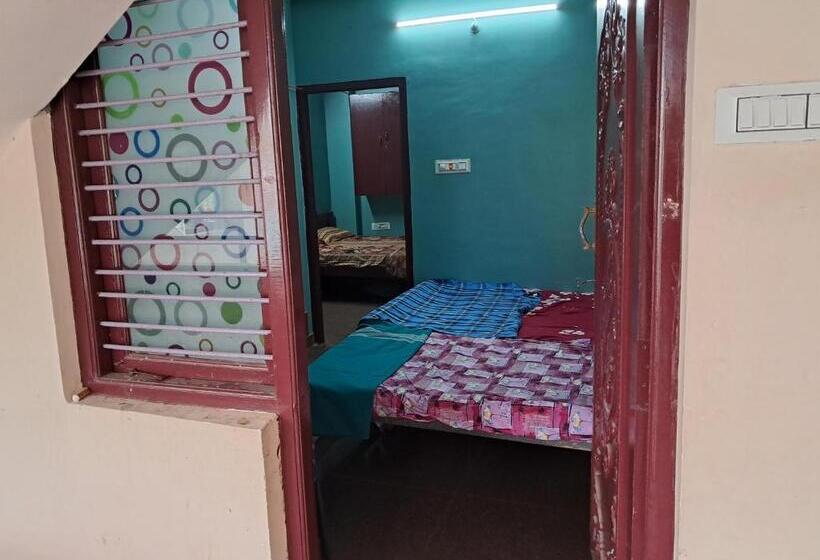 ペンション Surukuttyyatra