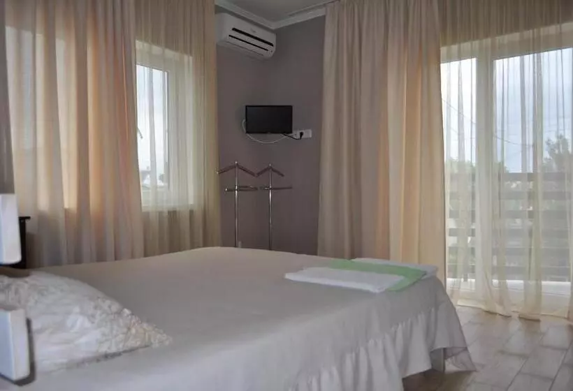 ユースホステル Inn Estio