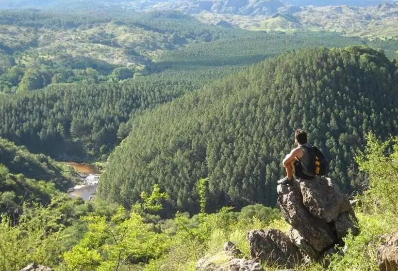 ユースホステル Portal Del Tala Centro Ecoturístico
