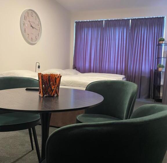 住宿加早餐  Apartmány Hrázní