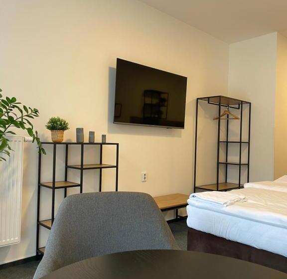 住宿加早餐  Apartmány Hrázní