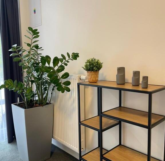 住宿加早餐  Apartmány Hrázní