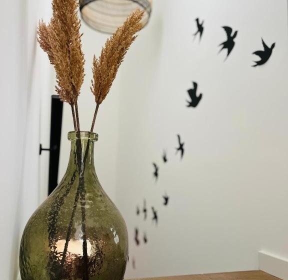 تختخواب و صبحانه Casa Noava