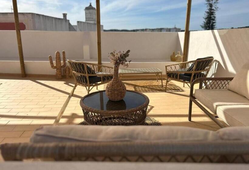 تختخواب و صبحانه Casa Noava