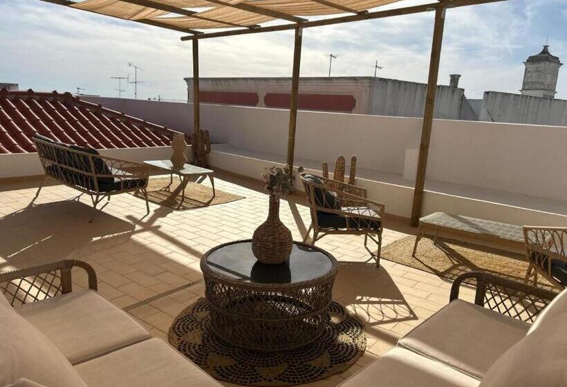 تختخواب و صبحانه Casa Noava