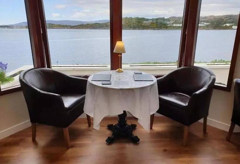 Cliffe House Bed & Breakfast