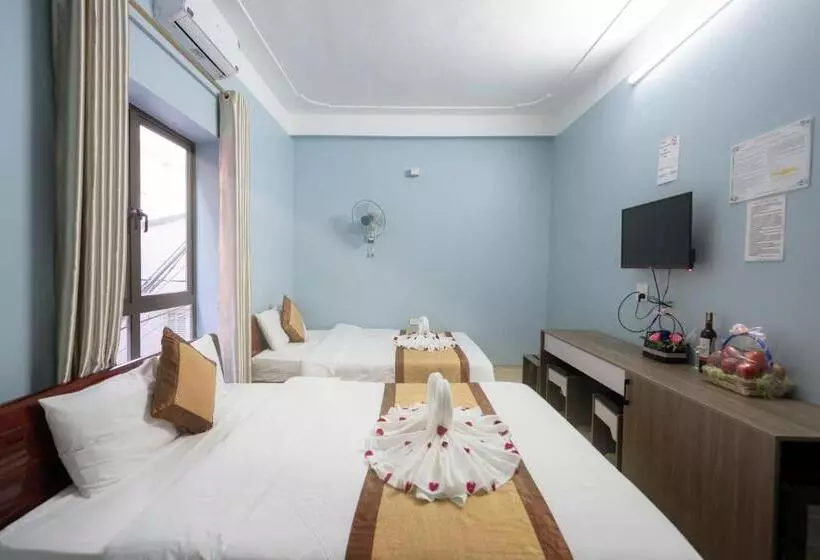Ha Long Fancy Hostel With Vegetarian And Vegan Restaurant