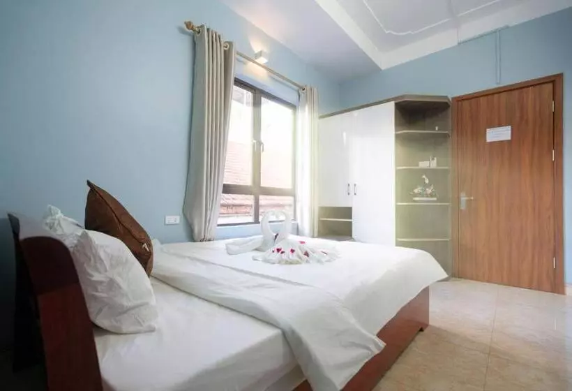 Ha Long Fancy Hostel With Vegetarian And Vegan Restaurant
