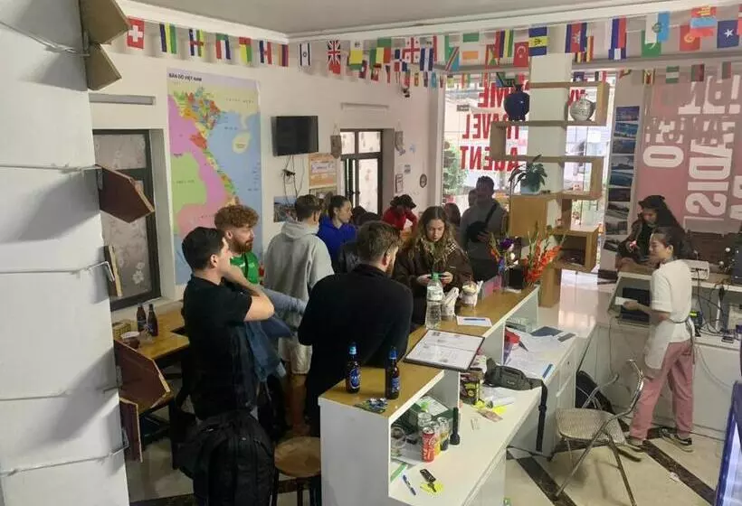 Ha Long Fancy Hostel With Vegetarian And Vegan Restaurant