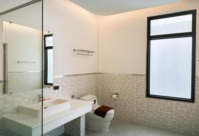 Hotel เจ้าหลาว ซีบรีส รีสอร์ท