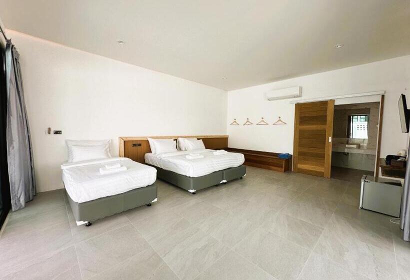 Hotel เจ้าหลาว ซีบรีส รีสอร์ท