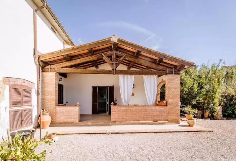 هتل Agriturismo Podere Bellavista