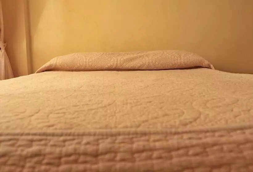 ホテル Camelia Real Briceño